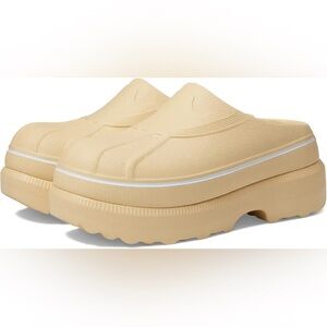 Sorel Women's Caribou Clog - Caribou Beige. Size 7 W